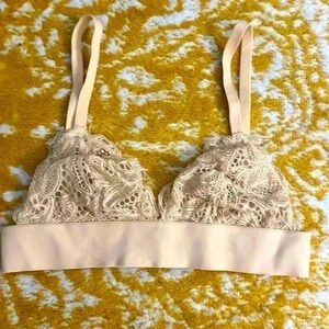 Lively mesh and less tan adjustable back bralette small